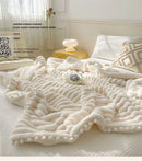 Tuscan Faux Rabbit Fur Warm Weighted Blankets for Bed Luxury Faux Lamb's Wool Double Blanket Soft Fluffy Warmth Double Blanket