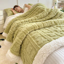Thickened Coral Fleece Bed Blankets for Winter Warm Soft Imitation Lambs Wool Jacquard Blankets for Bedroom Sleeping Sofa Throw