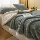 Thickened Warm Coral Fleece Blanket Soft Cozy Striped Pattern Throw Blankets for Sofa Bed Autumn Winter Plush Duvets Blankets