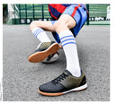 Indoor Soccer Cleats Men Professional Futsal Shoes Anti Skid Mens Football Boots Original Hard Court Chuteira Society Futebol