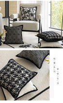 Black and White Retro Light Luxury Cushion Cover Chenille Jacquard Pillow Covers Decorative 2025 New Home Throw Pillow Case