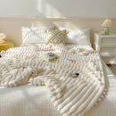 Tuscan Faux Rabbit Fur Warm Weighted Blankets for Bed Luxury Faux Lamb's Wool Double Blanket Soft Fluffy Warmth Double Blanket