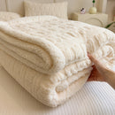 Thickened Coral Fleece Bed Blankets for Winter Warm Soft Imitation Lambs Wool Jacquard Blankets for Bedroom Sleeping Sofa Throw