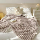 Tuscan Faux Rabbit Fur Warm Weighted Blankets for Bed Luxury Faux Lamb's Wool Double Blanket Soft Fluffy Warmth Double Blanket