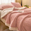 Thickened Warm Coral Fleece Blanket Soft Cozy Striped Pattern Throw Blankets for Sofa Bed Autumn Winter Plush Duvets Blankets