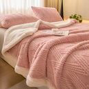 Thickened Warm Coral Fleece Blanket Soft Cozy Striped Pattern Throw Blankets for Sofa Bed Autumn Winter Plush Duvets Blankets